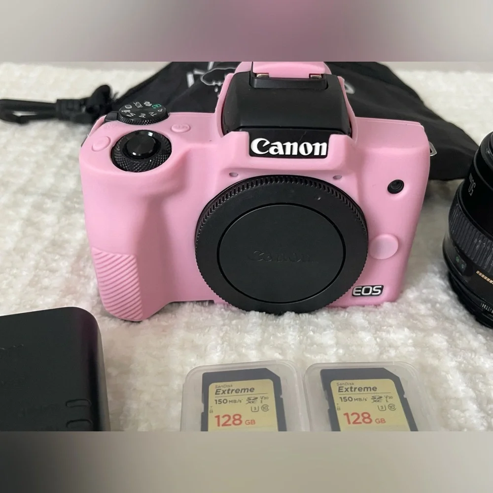 Canon EOS M50 Mirrorless Digital Camera- Black